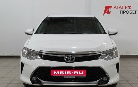 Toyota Camry, 2016 год, 1 990 000 рублей, 2 фотография