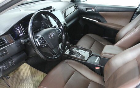 Toyota Camry, 2016 год, 1 990 000 рублей, 20 фотография