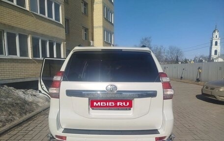 Toyota Land Cruiser Prado 150 рестайлинг 2, 2017 год, 4 500 000 рублей, 3 фотография