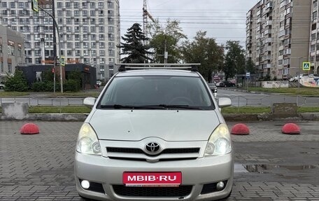 Toyota Corolla Verso I, 2007 год, 750 000 рублей, 1 фотография
