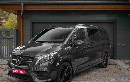 Mercedes-Benz V-Класс, 2021 год, 9 200 000 рублей, 1 фотография