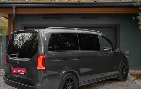 Mercedes-Benz V-Класс, 2021 год, 9 200 000 рублей, 3 фотография