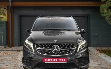 Mercedes-Benz V-Класс, 2021 год, 9 200 000 рублей, 2 фотография