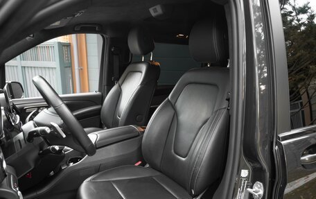 Mercedes-Benz V-Класс, 2021 год, 9 200 000 рублей, 22 фотография