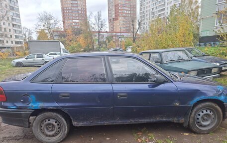 Opel Astra F, 1997 год, 100 000 рублей, 4 фотография