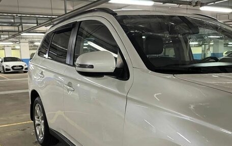Mitsubishi Outlander III рестайлинг 3, 2014 год, 1 430 000 рублей, 18 фотография