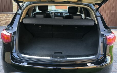 Infiniti QX70, 2014 год, 2 450 000 рублей, 12 фотография