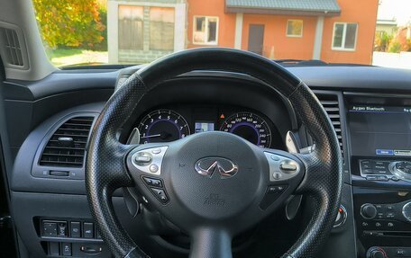 Infiniti QX70, 2014 год, 2 450 000 рублей, 31 фотография