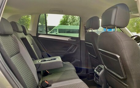 Volkswagen Tiguan II, 2020 год, 2 490 000 рублей, 12 фотография