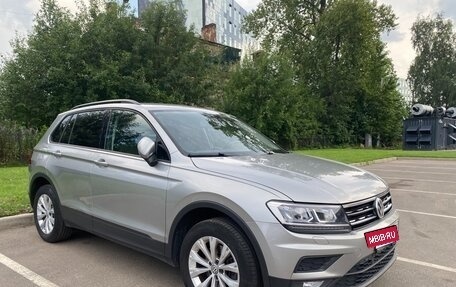 Volkswagen Tiguan II, 2020 год, 2 490 000 рублей, 2 фотография