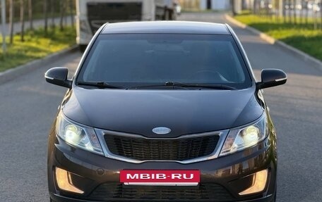 KIA Rio III рестайлинг, 2014 год, 895 000 рублей, 2 фотография