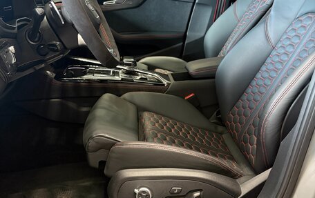 Audi RS 4, 2022 год, 12 800 000 рублей, 15 фотография