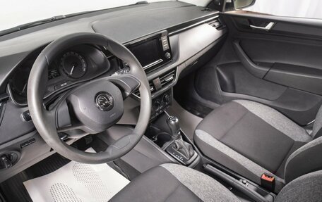 Skoda Rapid II, 2020 год, 1 369 000 рублей, 9 фотография