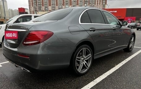 Mercedes-Benz E-Класс, 2019 год, 3 385 000 рублей, 5 фотография