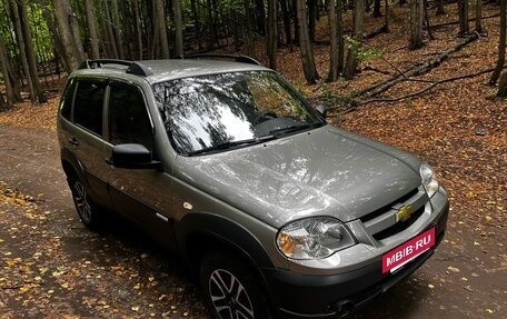 Chevrolet Niva I рестайлинг, 2014 год, 580 000 рублей, 3 фотография