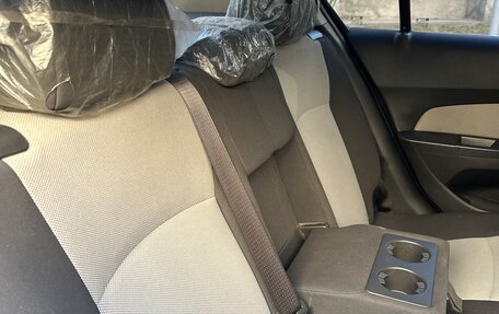 Chevrolet Cruze II, 2011 год, 720 000 рублей, 7 фотография