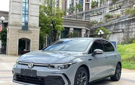 Volkswagen Golf VIII, 2023 год, 1 884 000 рублей, 1 фотография