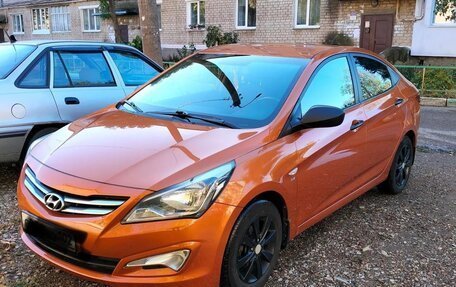 Hyundai Solaris II рестайлинг, 2014 год, 1 000 000 рублей, 1 фотография