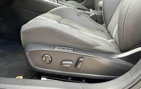 Volkswagen Golf VIII, 2023 год, 1 884 000 рублей, 12 фотография