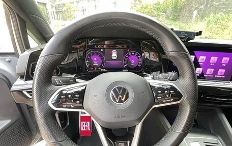 Volkswagen Golf VIII, 2023 год, 1 884 000 рублей, 9 фотография