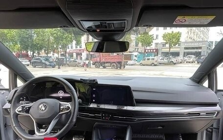 Volkswagen Golf VIII, 2023 год, 1 884 000 рублей, 8 фотография