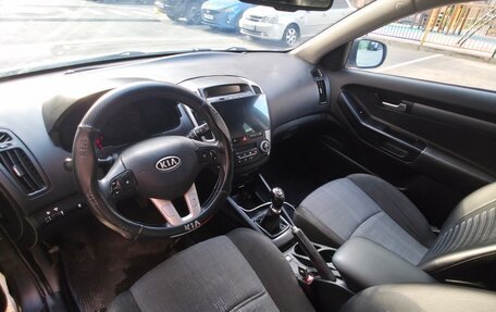 KIA cee'd I рестайлинг, 2011 год, 700 000 рублей, 11 фотография