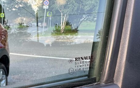 Renault Logan II, 2019 год, 1 090 000 рублей, 15 фотография