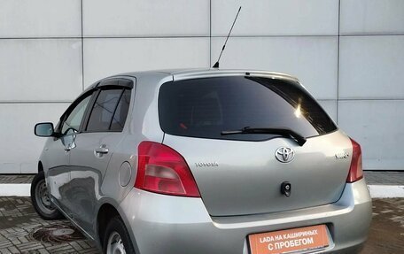 Toyota Yaris III рестайлинг, 2007 год, 400 000 рублей, 7 фотография