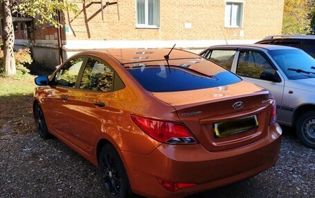 Hyundai Solaris II рестайлинг, 2014 год, 1 000 000 рублей, 5 фотография