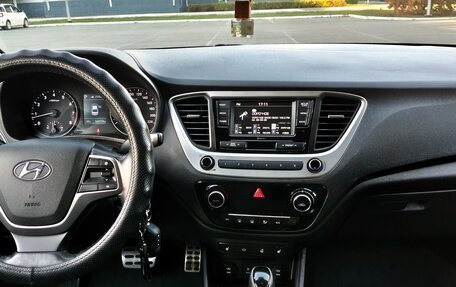 Hyundai Solaris II рестайлинг, 2018 год, 1 500 000 рублей, 22 фотография