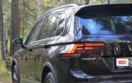 Volkswagen Tiguan II, 2018 год, 3 600 000 рублей, 3 фотография