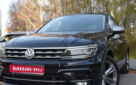 Volkswagen Tiguan II, 2018 год, 3 600 000 рублей, 2 фотография