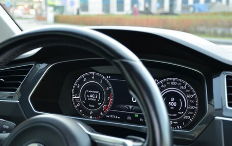 Volkswagen Tiguan II, 2018 год, 3 600 000 рублей, 22 фотография