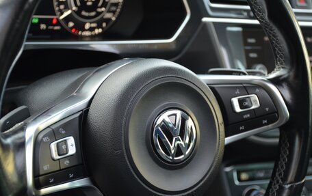 Volkswagen Tiguan II, 2018 год, 3 600 000 рублей, 27 фотография