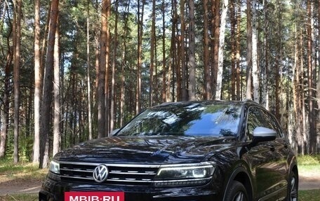 Volkswagen Tiguan II, 2018 год, 3 600 000 рублей, 37 фотография