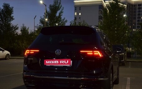 Volkswagen Tiguan II, 2018 год, 3 600 000 рублей, 39 фотография