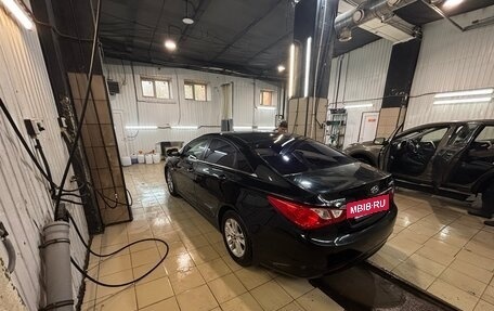 Hyundai Sonata VI, 2012 год, 950 000 рублей, 2 фотография