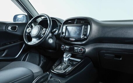 KIA Soul III, 2022 год, 2 599 000 рублей, 10 фотография