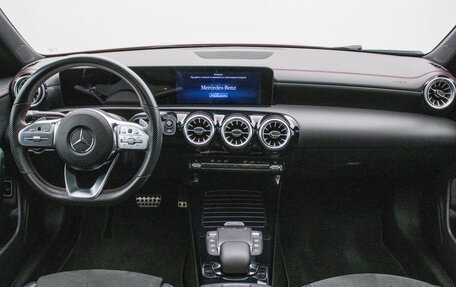 Mercedes-Benz CLA, 2021 год, 3 570 000 рублей, 13 фотография