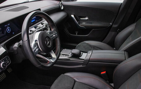 Mercedes-Benz CLA, 2021 год, 3 570 000 рублей, 10 фотография