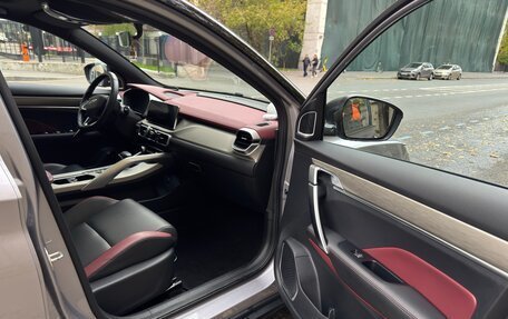 Geely Coolray I, 2022 год, 1 950 000 рублей, 18 фотография