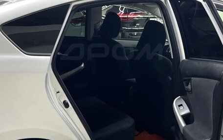 Toyota Prius, 2013 год, 50 000 рублей, 16 фотография