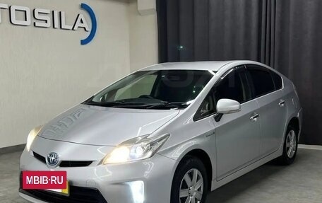 Toyota Prius, 2013 год, 50 000 рублей, 26 фотография