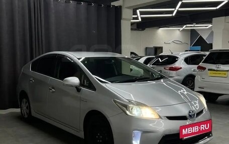 Toyota Prius, 2013 год, 50 000 рублей, 24 фотография
