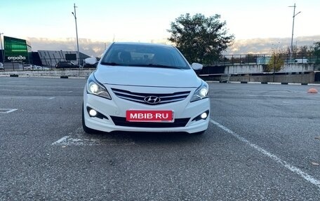 Hyundai Solaris II рестайлинг, 2015 год, 1 200 000 рублей, 5 фотография