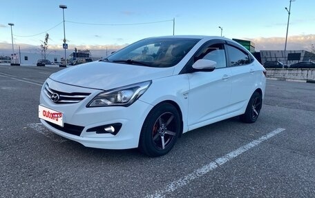 Hyundai Solaris II рестайлинг, 2015 год, 1 200 000 рублей, 8 фотография