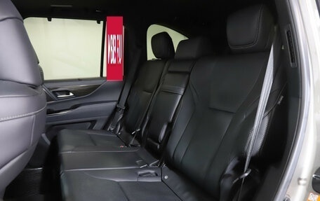Lexus LX, 2023 год, 15 300 000 рублей, 10 фотография