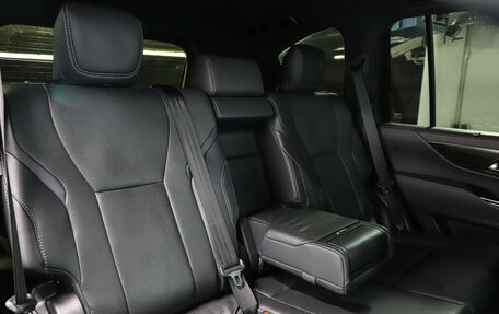 Lexus LX, 2023 год, 15 300 000 рублей, 28 фотография