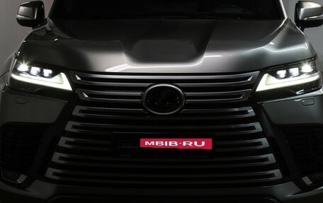 Lexus LX, 2023 год, 15 300 000 рублей, 34 фотография
