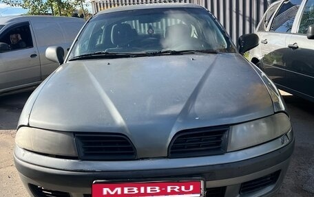Mitsubishi Carisma I, 2001 год, 75 000 рублей, 2 фотография